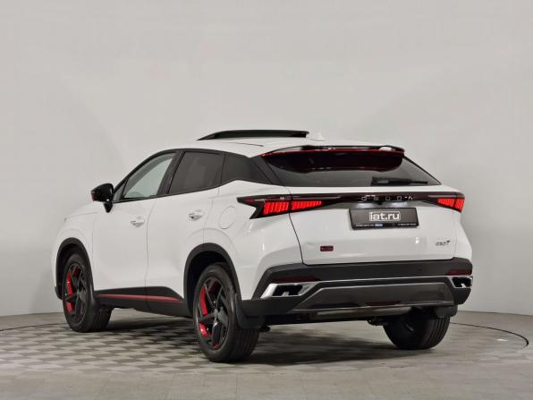 Omoda C5 I с пробегом 2023 года, цена 1 799 000 рублей, 12436 км, внедорожник, Автокод Объявления