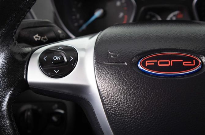 Ford Kuga II Рестайлинг с пробегом 2014 года, цена 1 359 000 рублей, 151323 км, внедорожник, Автокод Объявления
