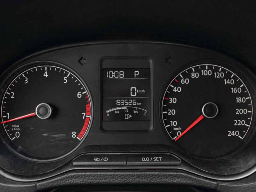 Volkswagen Polo V Рестайлинг Екатеринбург  - изображение 13