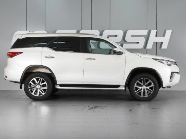 Toyota Fortuner II с пробегом 2018 года, цена 3 228 000 рублей, 120287 км, внедорожник, Автокод Объявления