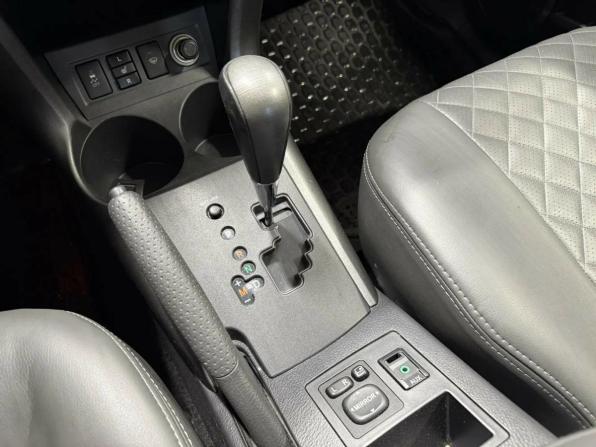 Toyota RAV4 IV (XA40) с пробегом 2012 года, цена 1 820 000 рублей, 113102 км, внедорожник, Автокод Объявления