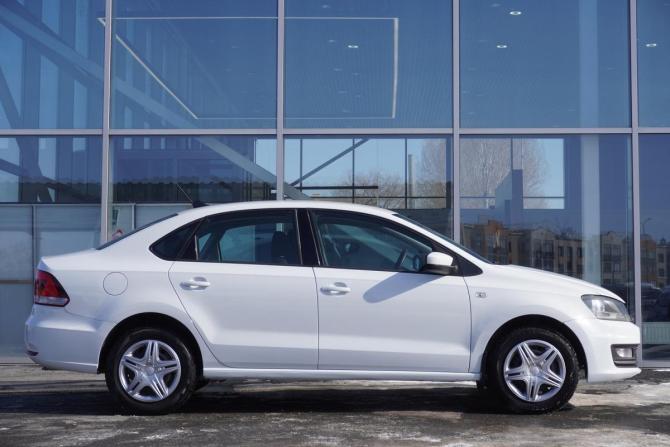 Volkswagen Polo V Рестайлинг с пробегом 2018 года, цена 849 000 рублей, 245992 км, седан, Автокод Объявления