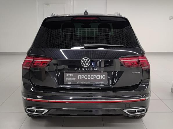 Volkswagen Tiguan II Рестайлинг с пробегом 2021 года, цена 4 243 000 рублей, 67635 км, внедорожник, Автокод Объявления