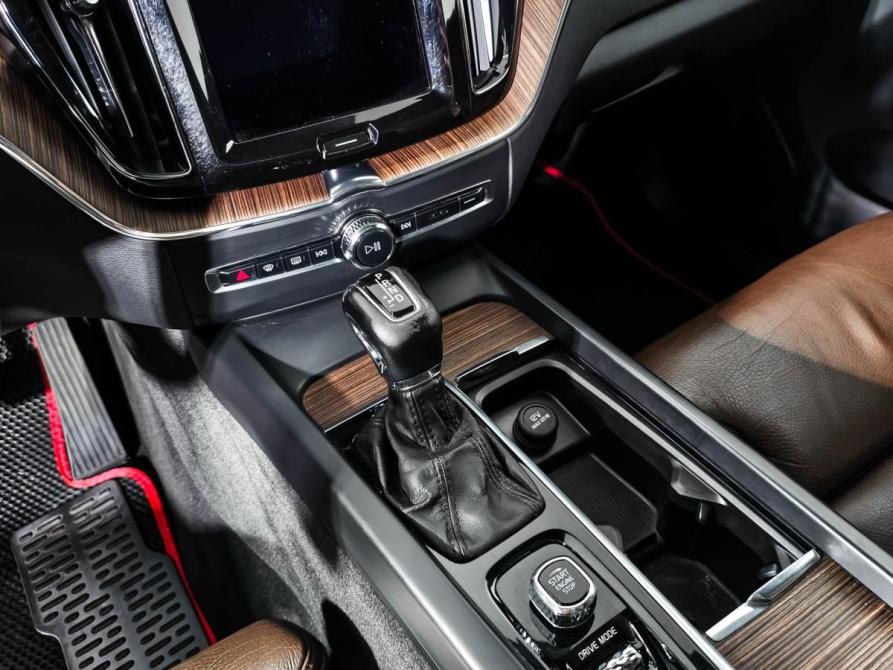 Volvo XC60 II Санкт-Петербург  - изображение 11