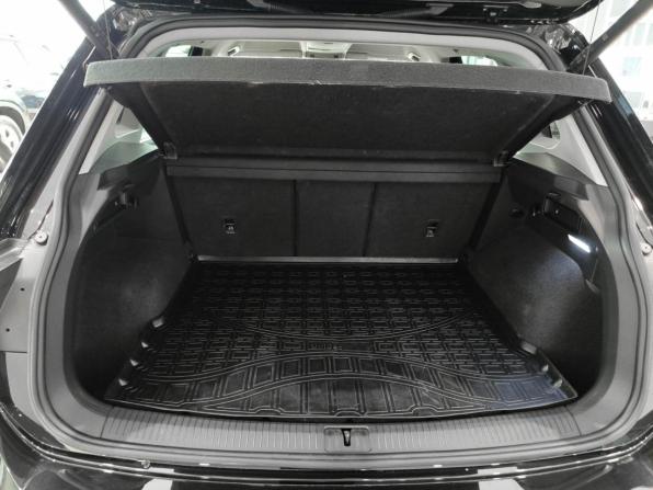 Volkswagen Tiguan II Рестайлинг с пробегом 2021 года, цена 3 700 000 рублей, 69650 км, внедорожник, Автокод Объявления