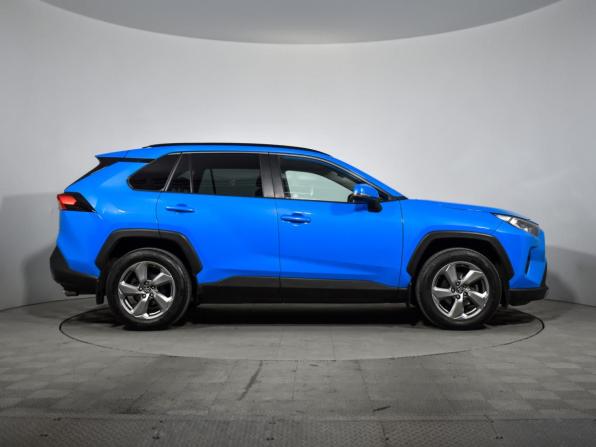 Toyota RAV4 V (XA50) с пробегом 2021 года, цена 3 060 000 рублей, 93967 км, внедорожник, Автокод Объявления