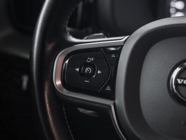 Volvo XC60 II с пробегом 2019 года, цена 3 599 000 рублей, 119299 км, внедорожник, Автокод Объявления