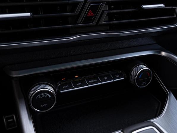 Geely Coolray I с пробегом 2021 года, цена 1 580 000 рублей, 73279 км, внедорожник, Автокод Объявления