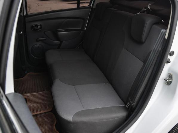 Renault Logan II Рестайлинг с пробегом 2020 года, цена 1 199 000 рублей, 28812 км, седан, Автокод Объявления