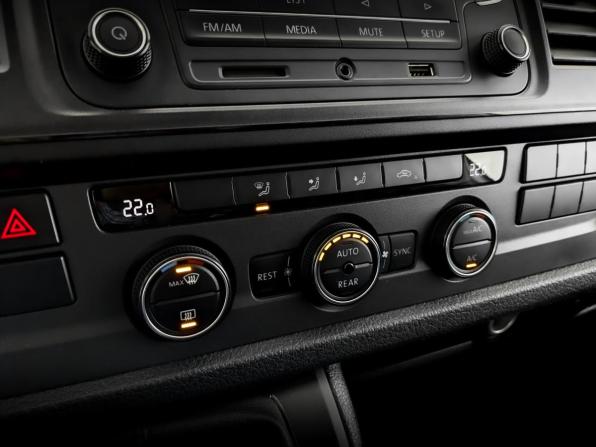 Volkswagen Caravelle T6 с пробегом 2019 года, цена 3 500 000 рублей, 96381 км, минивэн, Автокод Объявления