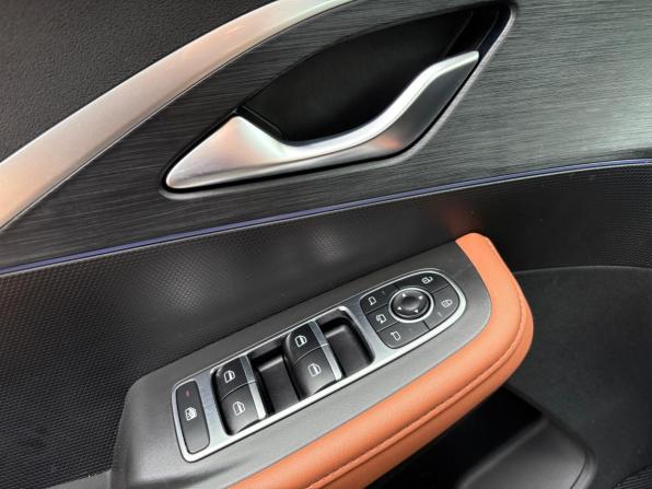 Omoda C5 I с пробегом 2022 года, цена 1 725 000 рублей, 37123 км, внедорожник, Автокод Объявления