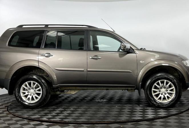 Mitsubishi Pajero Sport II с пробегом 2013 года, цена 1 700 000 рублей, 118511 км, внедорожник, Автокод Объявления
