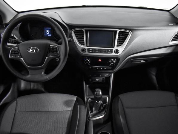 Hyundai Solaris II с пробегом 2019 года, цена 1 190 000 рублей, 135000 км, седан, Автокод Объявления