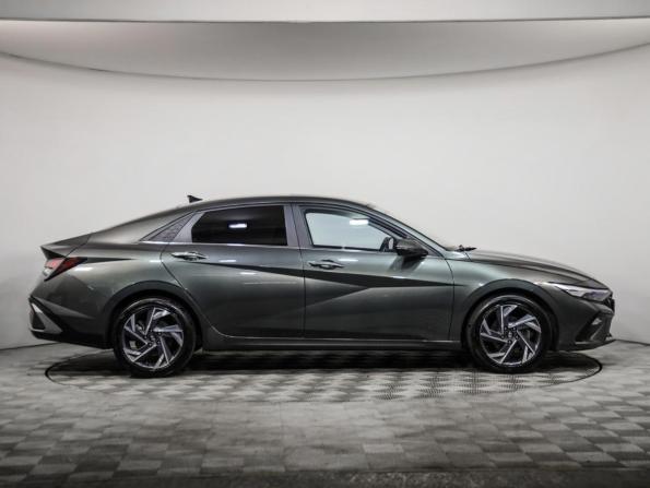 Hyundai Elantra VII (CN7) Рестайлинг с пробегом 2023 года, цена 2 149 000 рублей, 41450 км, седан, Автокод Объявления