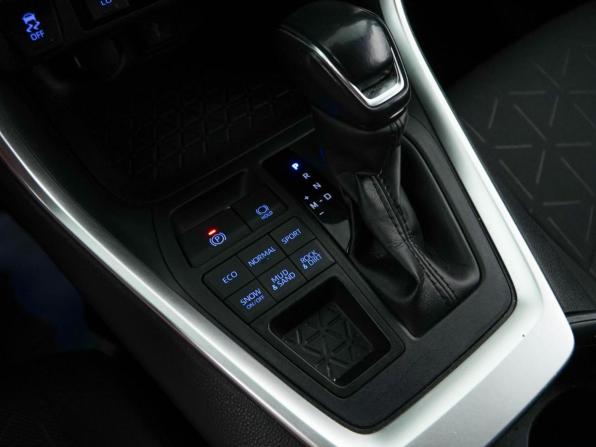 Toyota RAV4 V (XA50) с пробегом 2020 года, цена 2 877 077 рублей, 102858 км, внедорожник, Автокод Объявления