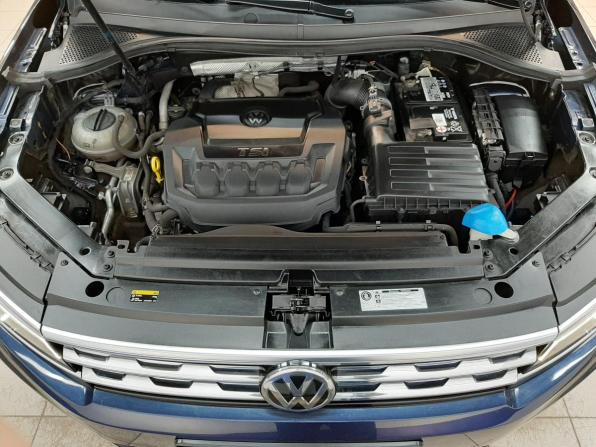 Volkswagen Tiguan II с пробегом 2017 года, цена 2 399 000 рублей, 111287 км, внедорожник, Автокод Объявления