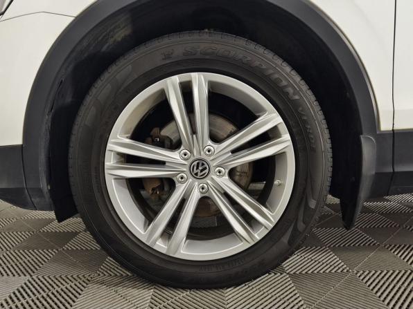 Volkswagen Tiguan II с пробегом 2017 года, цена 1 790 000 рублей, 209923 км, внедорожник, Автокод Объявления