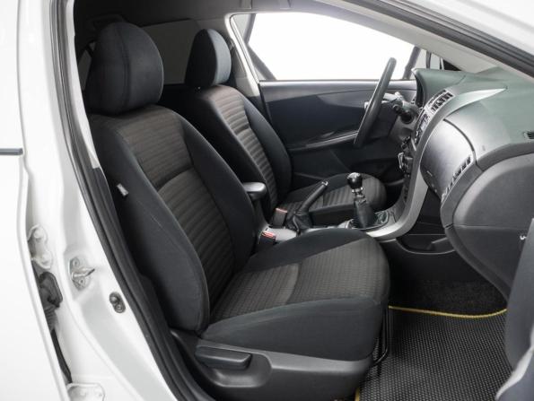 Toyota Corolla X (E140 E150) Рестайлинг с пробегом 2011 года, цена 930 000 рублей, 240187 км, седан, Автокод Объявления