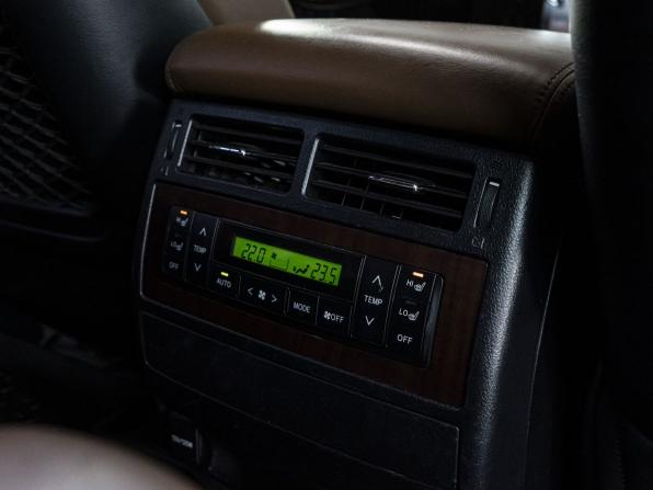 Toyota Land Cruiser 200 Series Рестайлинг 1 с пробегом 2015 года, цена 4 779 000 рублей, 168008 км, внедорожник, Автокод Объявления