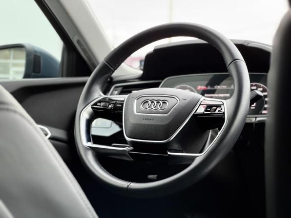 Audi e-tron Sportback I с пробегом 2022 года, цена 4 890 000 рублей, 15927 км, внедорожник, Автокод Объявления