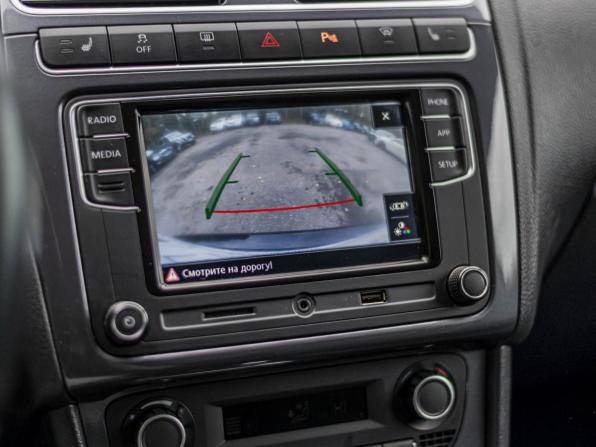 Volkswagen Polo V Рестайлинг с пробегом 2019 года, цена 1 190 000 рублей, 87605 км, седан, Автокод Объявления
