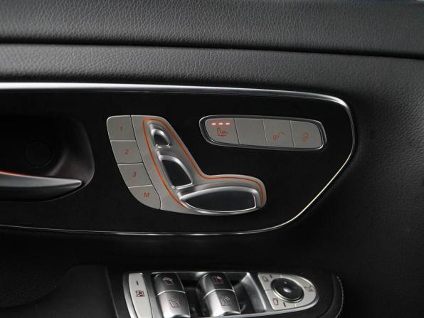 Mercedes-Benz V-Класс III (W447) Рестайлинг с пробегом 2022 года, цена 8 999 051 рубль, 93560 км, минивэн, Автокод Объявления