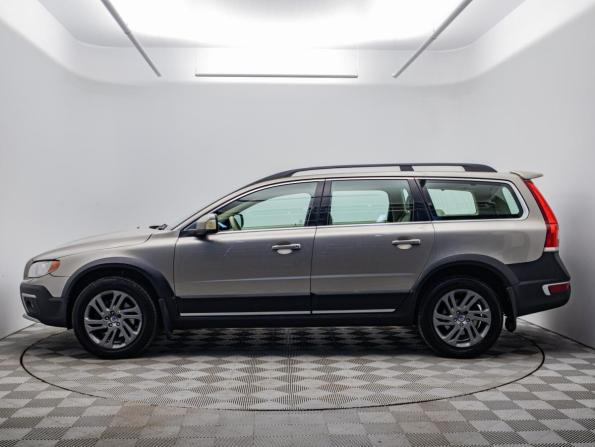 Volvo XC70 II Рестайлинг с пробегом 2013 года, цена 1 734 000 рублей, 215391 км, универсал, Автокод Объявления