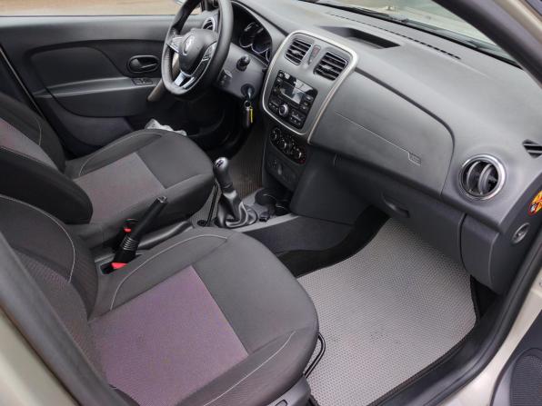 Renault Sandero II Рестайлинг с пробегом 2019 года, цена 1 170 000 рублей, 93040 км, хэтчбек, Автокод Объявления