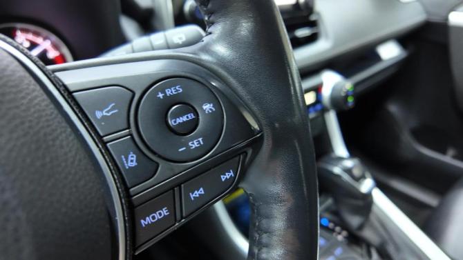 Toyota RAV4 V (XA50) с пробегом 2020 года, цена 3 099 000 рублей, 57084 км, внедорожник, Автокод Объявления