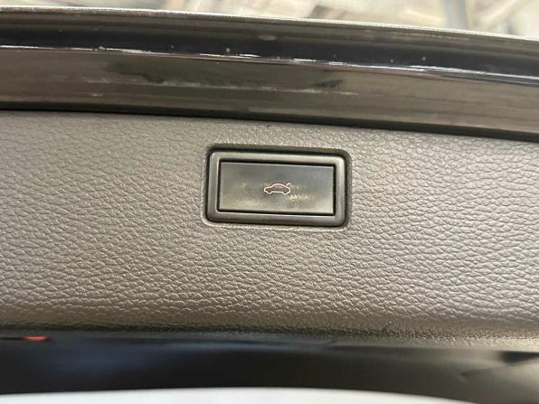 Volkswagen Passat B7 с пробегом 2013 года, цена 1 120 000 рублей, 302767 км, универсал, Автокод Объявления