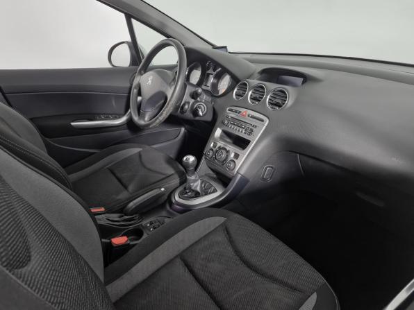 Peugeot 408 I с пробегом 2016 года, цена 659 000 рублей, 131024 км, седан, Автокод Объявления