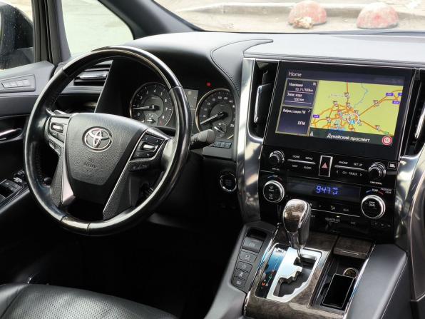 Toyota Alphard III Рестайлинг с пробегом 2021 года, цена 4 900 000 рублей, 157004 км, минивэн, Автокод Объявления