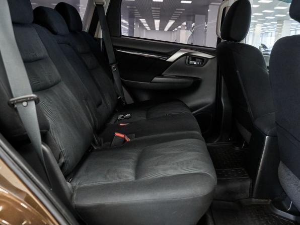 Mitsubishi Pajero Sport III с пробегом 2018 года, цена 2 996 000 рублей, 75718 км, внедорожник, Автокод Объявления