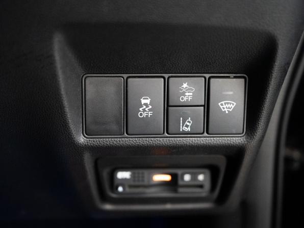 Honda Stepwgn V с пробегом 2015 года, цена 1 850 000 рублей, 156602 км, минивэн, Автокод Объявления