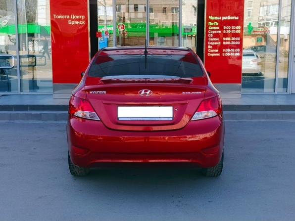 Hyundai Solaris I с пробегом 2012 года, цена 695 000 рублей, 180797 км, седан, Автокод Объявления