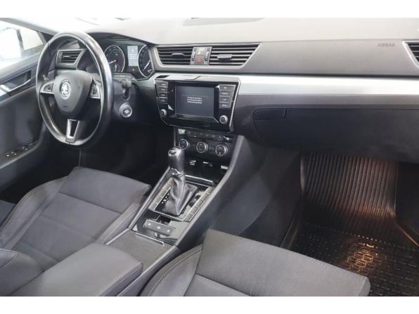Skoda Superb III с пробегом 2015 года, цена 1 473 000 рублей, 368233 км, лифтбек, Автокод Объявления