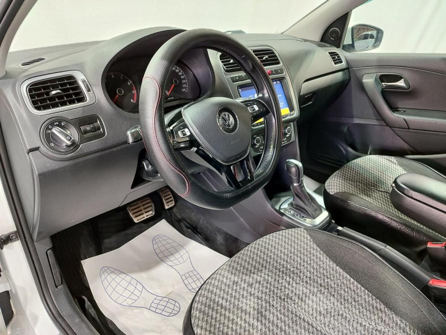 Volkswagen Polo V Рестайлинг Нижневартовск  - изображение 17