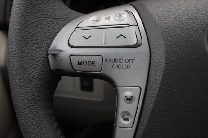 Toyota Camry VI (XV40) Рестайлинг с пробегом 2011 года, цена 1 100 000 рублей, 322080 км, седан, Автокод Объявления