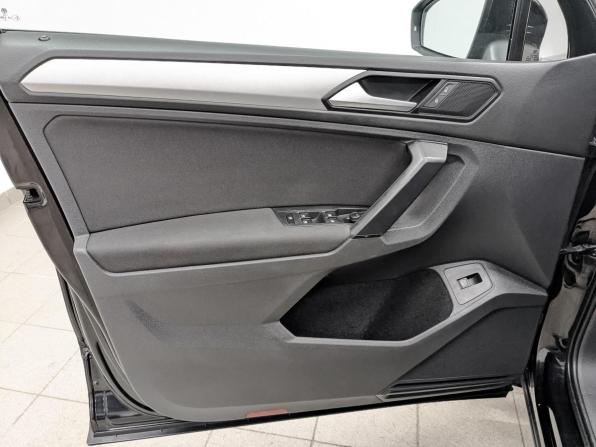 Volkswagen Tiguan II с пробегом 2020 года, цена 2 525 000 рублей, 137900 км, внедорожник, Автокод Объявления