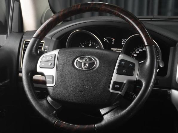 Toyota Land Cruiser 200 Series Рестайлинг 1 с пробегом 2012 года, цена 2 949 000 рублей, 385132 км, внедорожник, Автокод Объявления