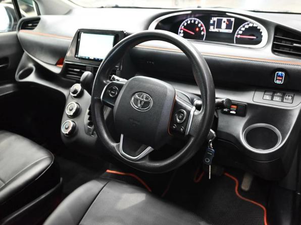 Toyota Sienta II с пробегом 2016 года, цена 1 470 000 рублей, 136266 км, минивэн, Автокод Объявления