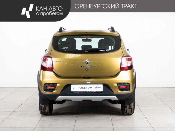 Renault Sandero II с пробегом 2017 года, цена 933 000 рублей, 183700 км, хэтчбек, Автокод Объявления