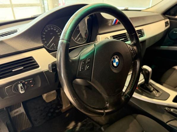 BMW 3 серии V (E90/E91/E92/E93) Рестайлинг с пробегом 2009 года, цена 999 000 рублей, 263000 км, седан, Автокод Объявления