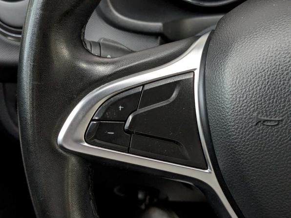 Renault Sandero II Рестайлинг с пробегом 2018 года, цена 1 150 000 рублей, 96424 км, хэтчбек, Автокод Объявления