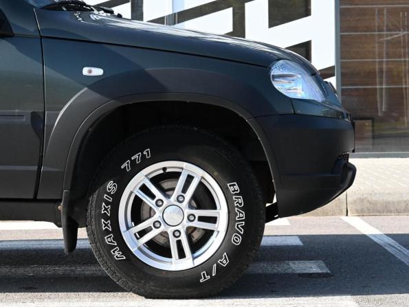 Chevrolet Niva I Рестайлинг с пробегом 2018 года, цена 838 600 рублей, 66965 км, внедорожник, Автокод Объявления
