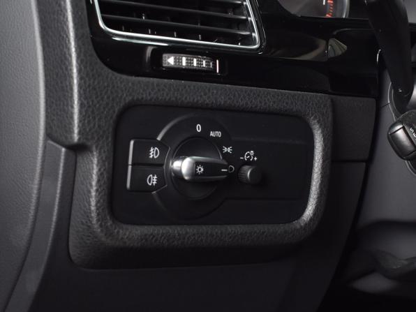 Volkswagen Touareg II Рестайлинг с пробегом 2015 года, цена 3 334 995 рублей, 170900 км, внедорожник, Автокод Объявления
