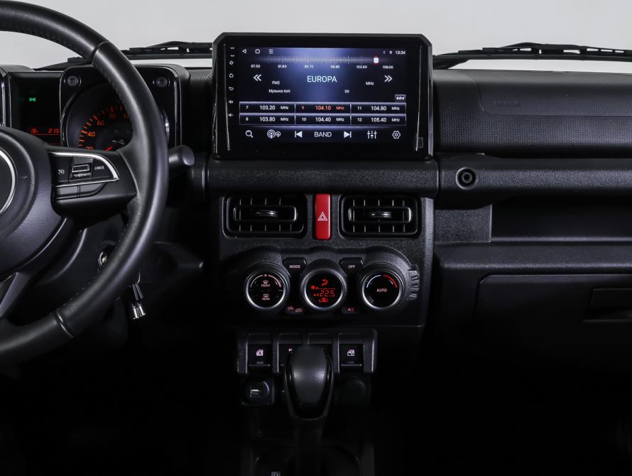 Suzuki Jimny IV Москва  - изображение 13