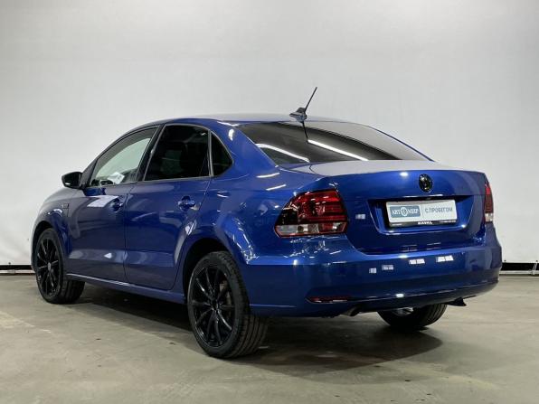 Volkswagen Polo V Рестайлинг с пробегом 2018 года, цена 1 099 000 рублей, 132500 км, седан, Автокод Объявления