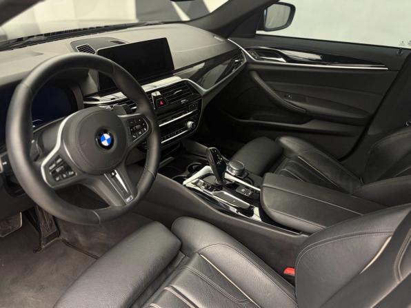 BMW 5 серии VII (G30/G31/G38) с пробегом 2017 года, цена 3 050 000 рублей, 181543 км, седан, Автокод Объявления