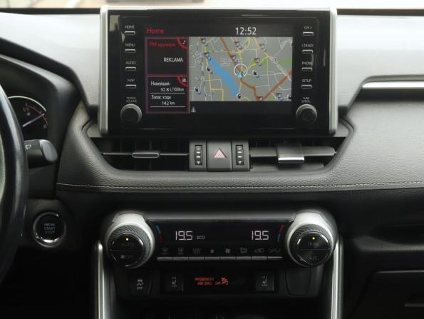 Toyota RAV4 V (XA50) с пробегом 2019 года, цена 3 391 000 рублей, 121790 км, внедорожник, Автокод Объявления